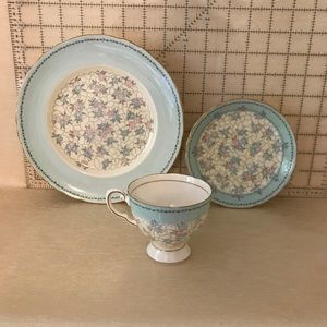 Beautiful Vintage China Teacup set